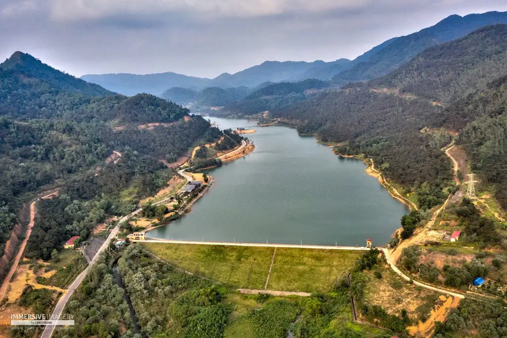 Panoramic view of Dong Do lake